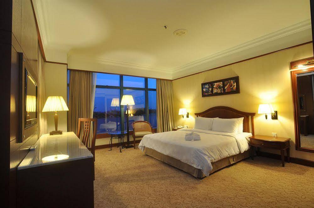 Gbw Hotel Johor Bahru Zewnętrze zdjęcie