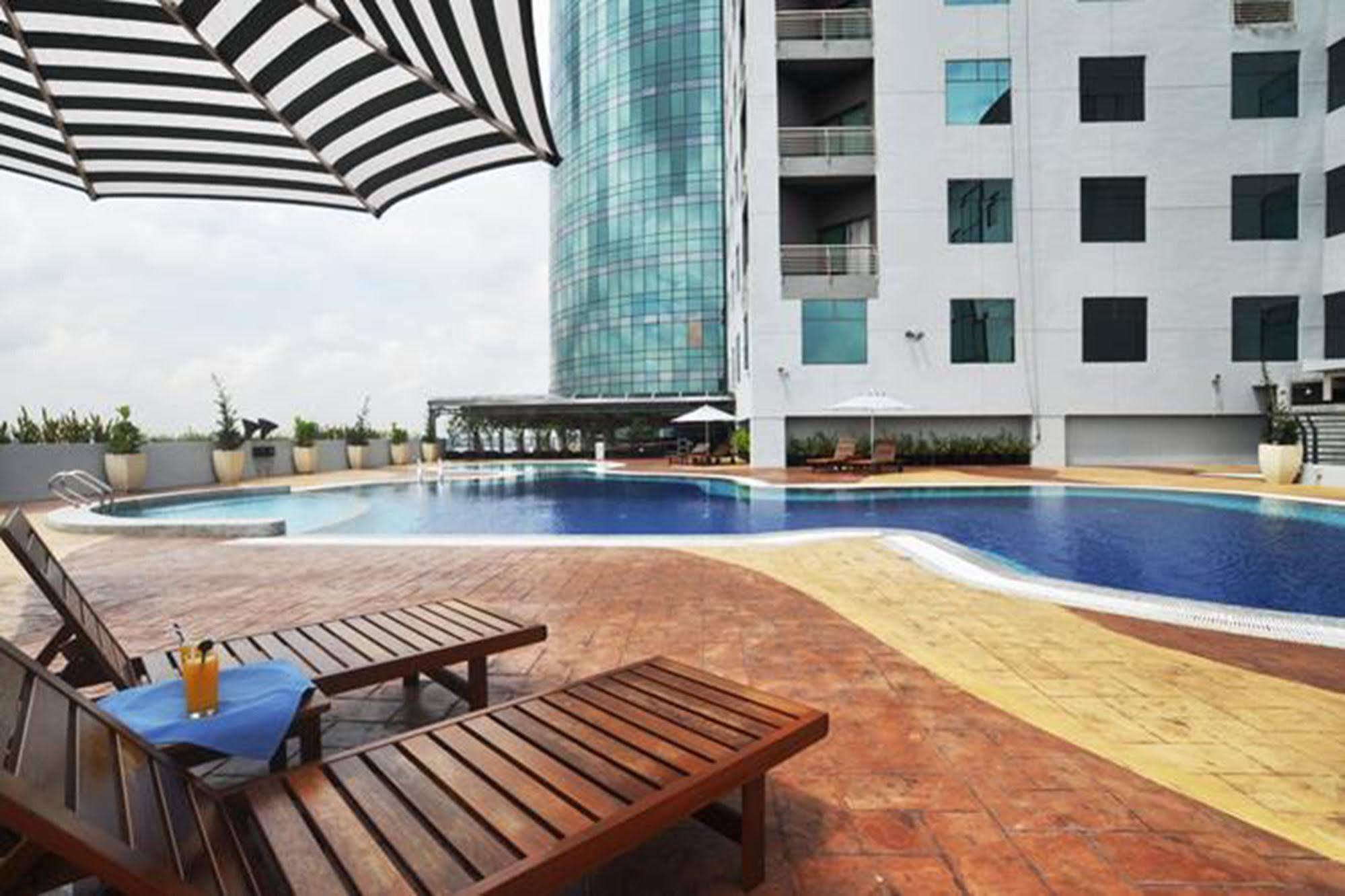 Gbw Hotel Johor Bahru Zewnętrze zdjęcie